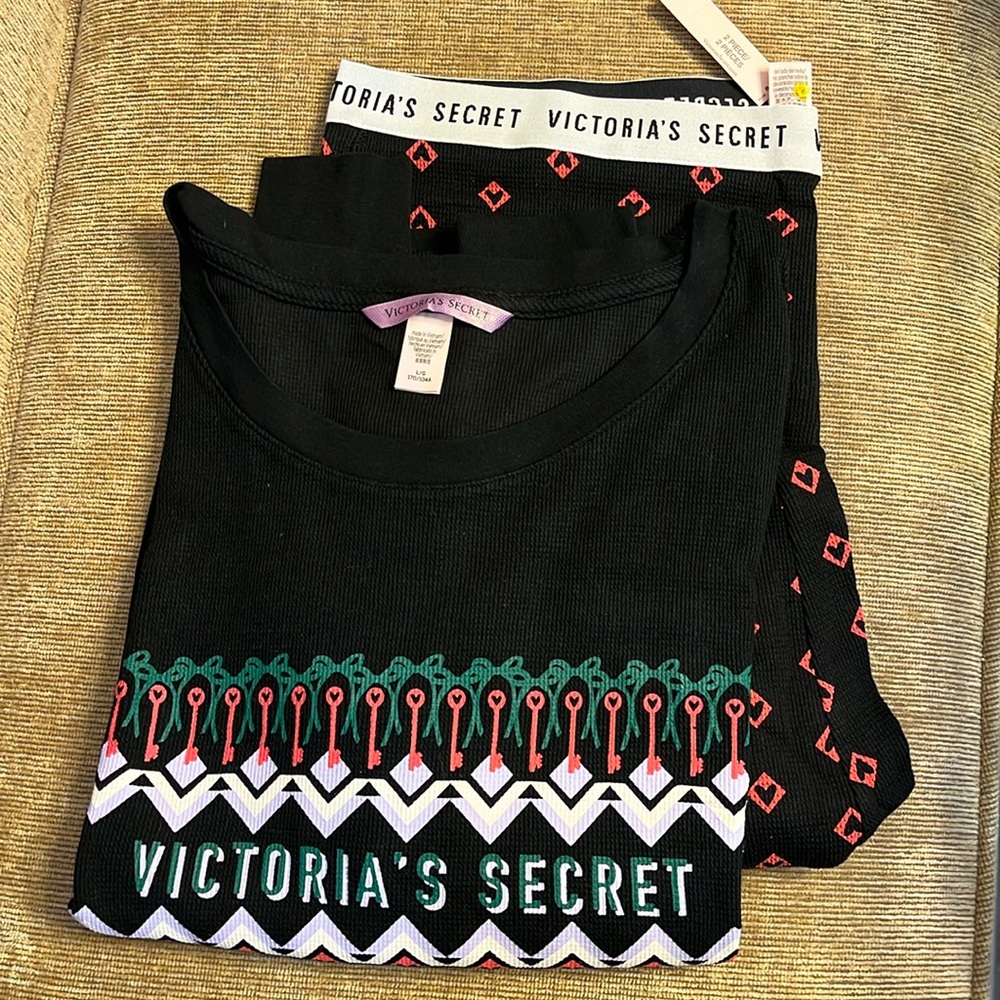 Victoria’s Secret Thermal holiday pajama set- SizeL new